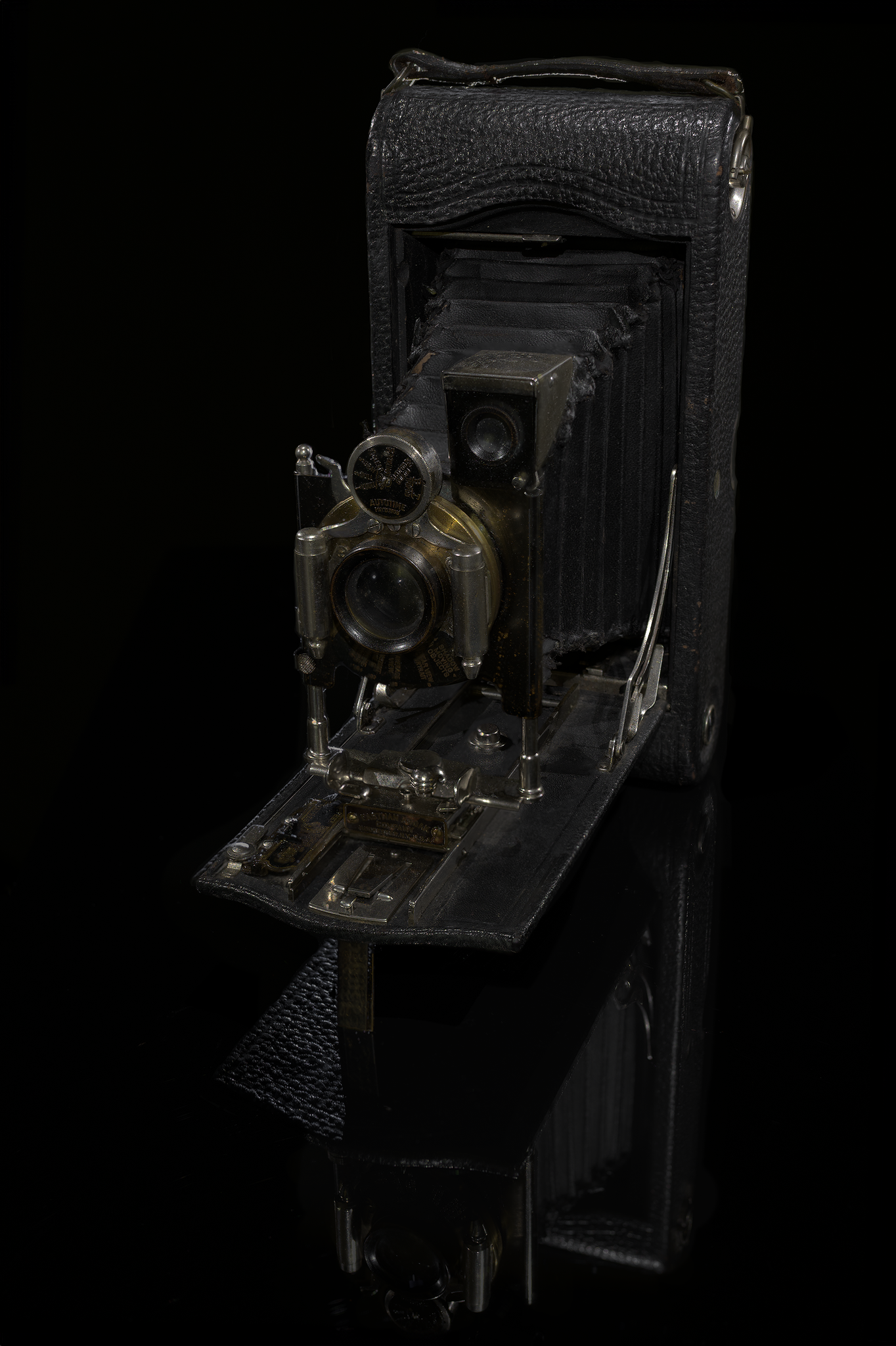 #ilonabantaphotography #productphotography #ilonabantaproductphotography #oldcameras #filmcamera #KodakCamera