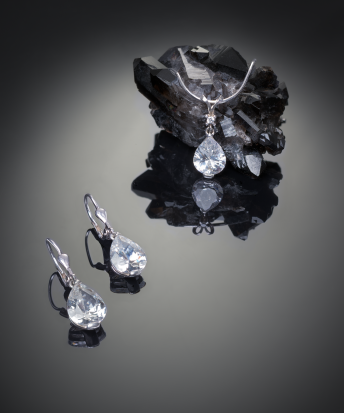 #swarovski #swarowskycrystal #swarovskijewelry #ilonabantaphotography
